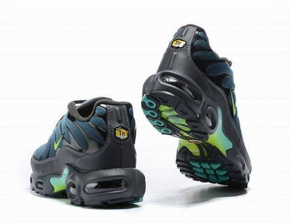 baskets nike tn requin air max 2022