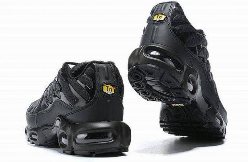 baskets nike tn requin air max X suprême Full Black
