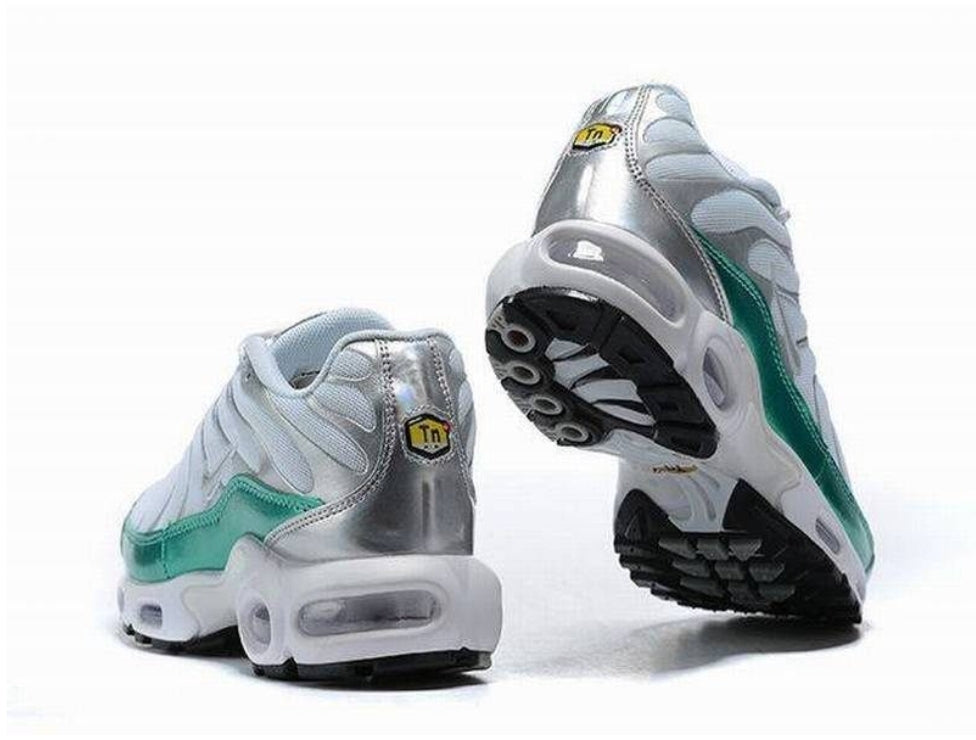 baskets nike tn requin air max 2020