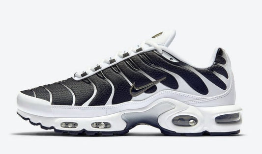 baskets Nike Air Max Plus tn White Black Metallic Pewter