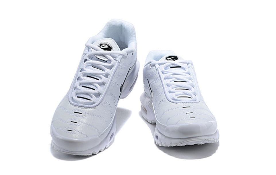 Les baskets Nike TN plating incarnent un style audacieux et une performance ultime.
, leur design distinctif.pas cher.le moins cher.