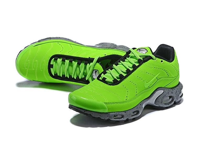 Les baskets Nike TN plating incarnent un style audacieux et une performance ultime.
, leur design distinctif.pas cher.le moins cher.