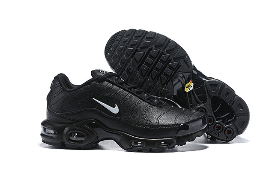 Les Baskets Nike TN Plating incarnent un style audacieux et une performance ultime.
Par ailleurs, leur design distinctif et leur utilisation.