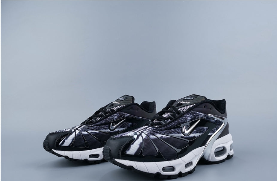 les baskets Nike TN air max Tailwind Skepta X offrent un style distinctif et une performance exceptionnelle.
De plus, leur design unique. Pas cher.le moins cher.