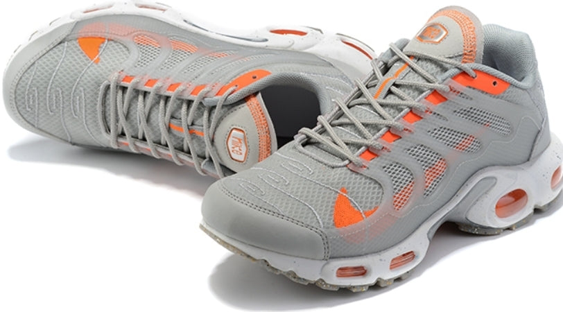 Les baskets Nike TN Air Max Terrascape Plus offrent un style polyvalent et une performance robuste.
design distinctif.pas cher. Le moins cher.