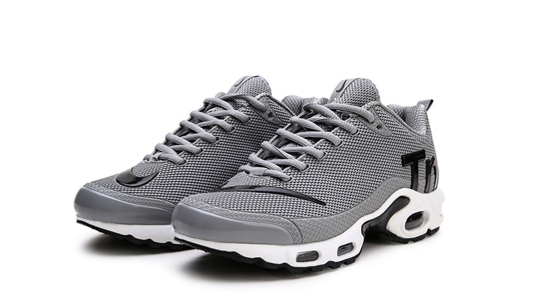 Les baskets Nike TN Mercurial incarnent un style audacieux et une performance ultime.
, leur design distinctif.pas cher.le moins cher.