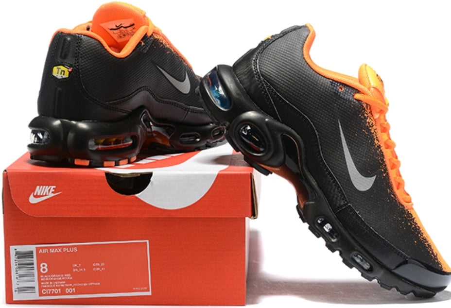 Les baskets Nike TN Mercurial incarnent un style audacieux et une performance ultime.
, leur design distinctif.pas cher.le moins cher.