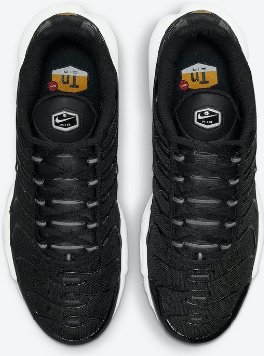baskets Nike Air Max Plus tn Black White