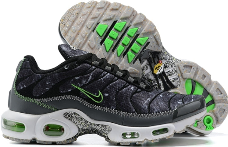 baskets Nike Air Max Plus Essential Crater Green