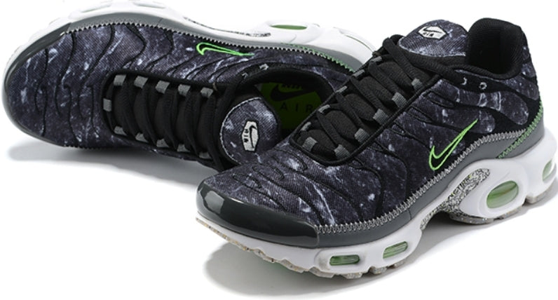 baskets Nike Air Max Plus Essential Crater Green