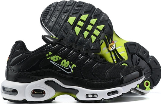 baskets Nike Tn Air Max Plus Black Volt Just Do It