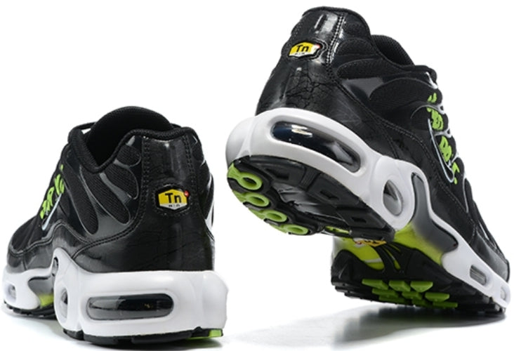 baskets Nike Tn Air Max Plus Black Volt Just Do It