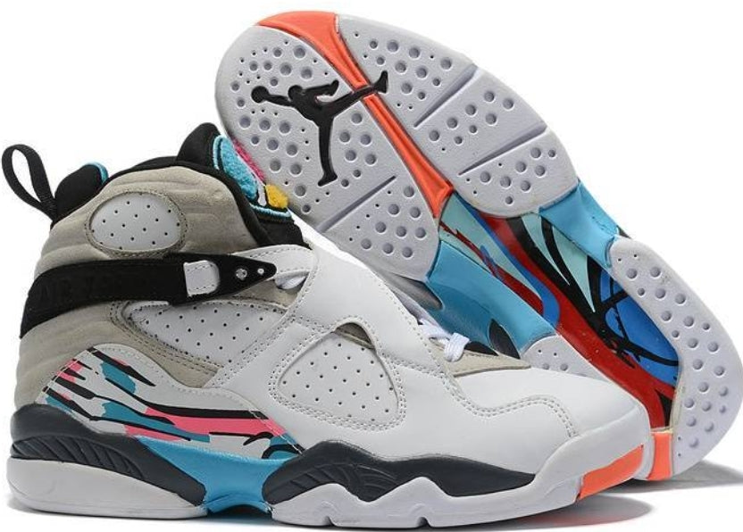 Les baskets Air Jordan 8 offrent un style audacieux et une performance exceptionnelle.
De plus, leur design distinctif et l'utilisation.