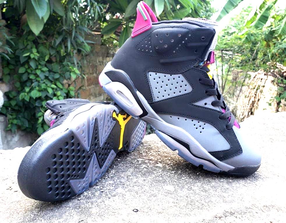 Les baskets Air Jordan 6 offrent un style emblématique performance remarquable.
design distinctif matériaux. Baskets pas Cher. Le moins cher.