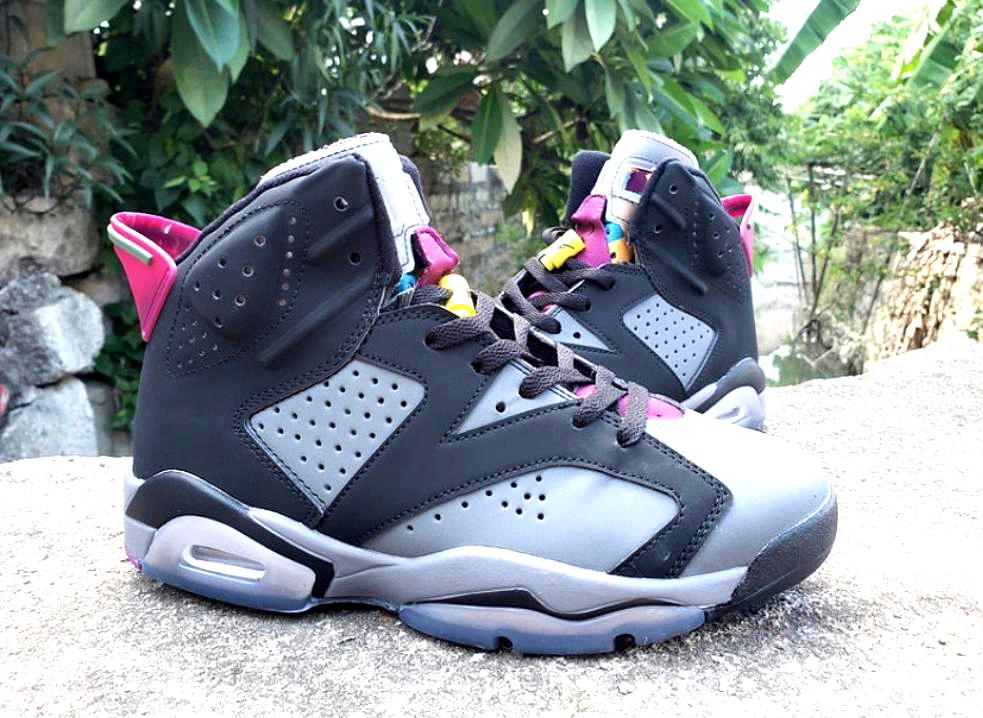 Les baskets Air Jordan 6 offrent un style emblématique  performance remarquable.
design distinctif matériaux. Baskets pas Cher. Le moins cher.