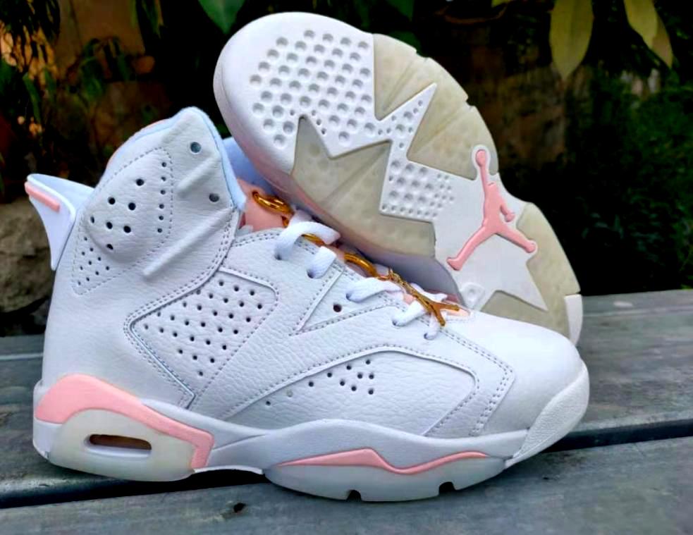 Les baskets Air Jordan 6 offrent un style emblématique  performance remarquable.
design distinctif matériaux. Baskets pas Cher. Le moins cher.