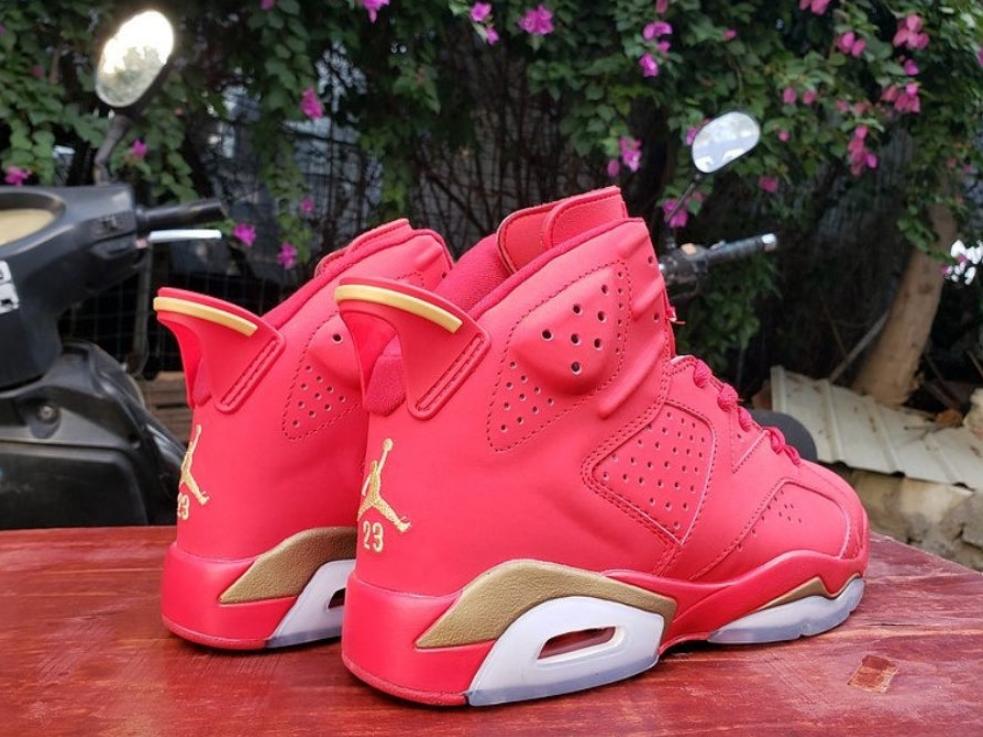 Les baskets Air Jordan 6 offrent un style emblématique  performance remarquable.
design distinctif matériaux. Baskets pas Cher. Le moins cher.