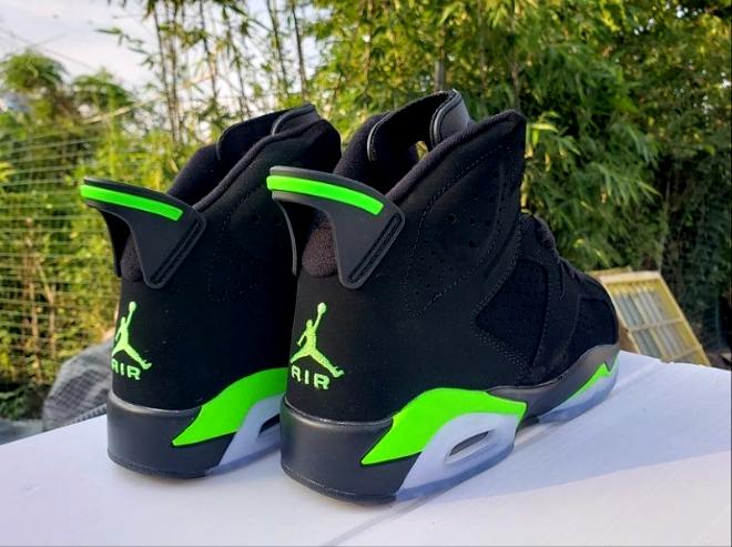 Les baskets Air Jordan 6 offrent un style emblématique  performance remarquable.
design distinctif matériaux. Baskets pas Cher. Le moins cher.