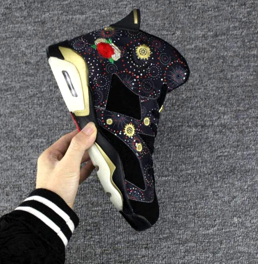 Les baskets Air Jordan 6 offrent un style emblématique  performance remarquable.
design distinctif matériaux. Baskets pas Cher. Le moins cher.