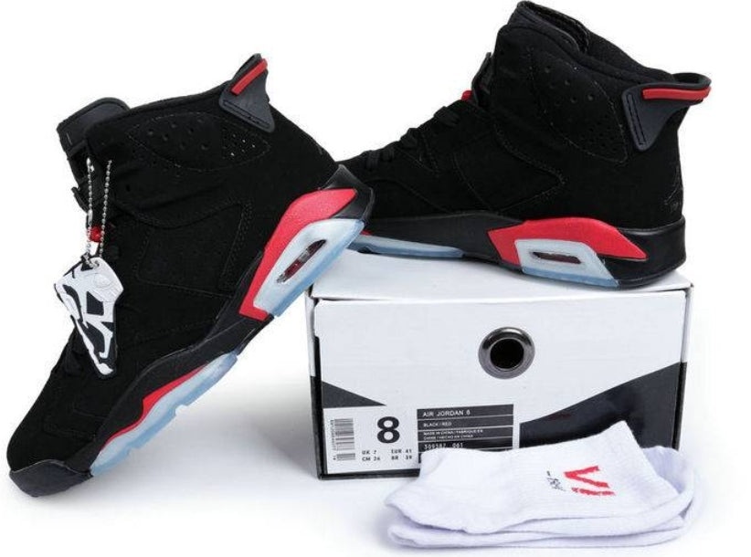 Les baskets Air Jordan 6 offrent un style emblématique  performance remarquable.
design distinctif matériaux. Baskets pas Cher. Le moins cher.