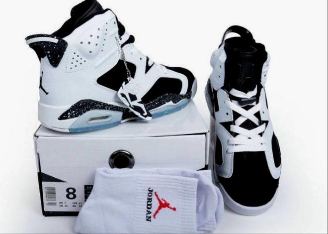 Les baskets Air Jordan 6 offrent un style emblématique  performance remarquable.
design distinctif matériaux. Baskets pas Cher. Le moins cher.