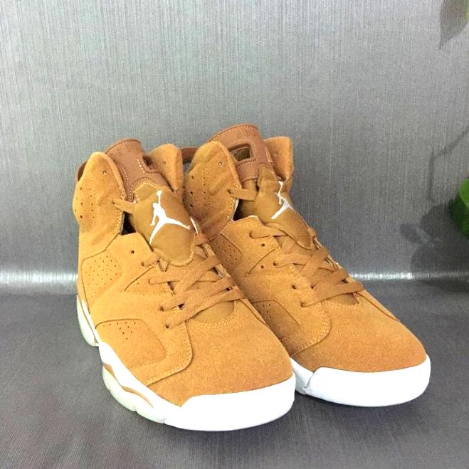 Les baskets Air Jordan 6 offrent un style emblématique  performance remarquable.
design distinctif matériaux. Baskets pas Cher. Le moins cher.