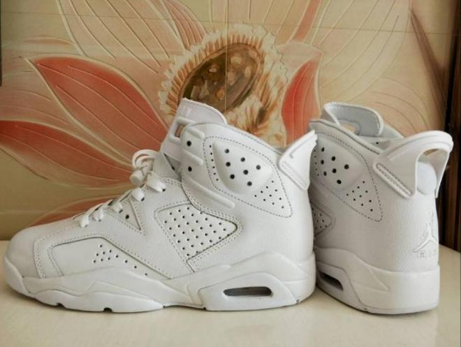 Les baskets Air Jordan 6 offrent un style emblématique  performance remarquable.
design distinctif matériaux. Baskets pas Cher. Le moins cher.