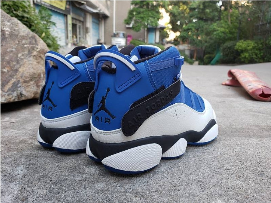 Les baskets Air Jordan 6 offrent un style emblématique  performance remarquable.
design distinctif matériaux. Baskets pas Cher. Le moins cher.