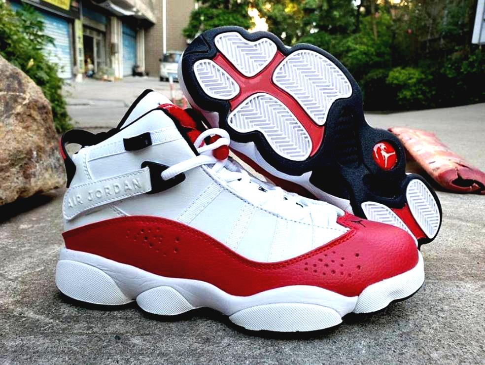 Les baskets Air Jordan 6 offrent un style emblématique  performance remarquable.
design distinctif matériaux. Baskets pas Cher. Le moins cher.