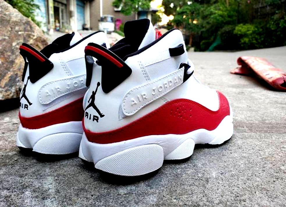 Les baskets Air Jordan 6 offrent un style emblématique  performance remarquable.
design distinctif matériaux. Baskets pas Cher. Le moins cher.