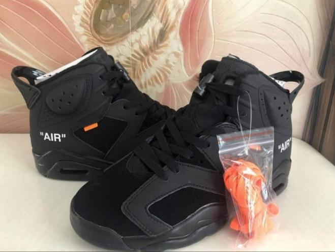 Les baskets Air Jordan 6 offrent un style emblématique  performance remarquable.
design distinctif matériaux. Baskets pas Cher. Le moins cher.