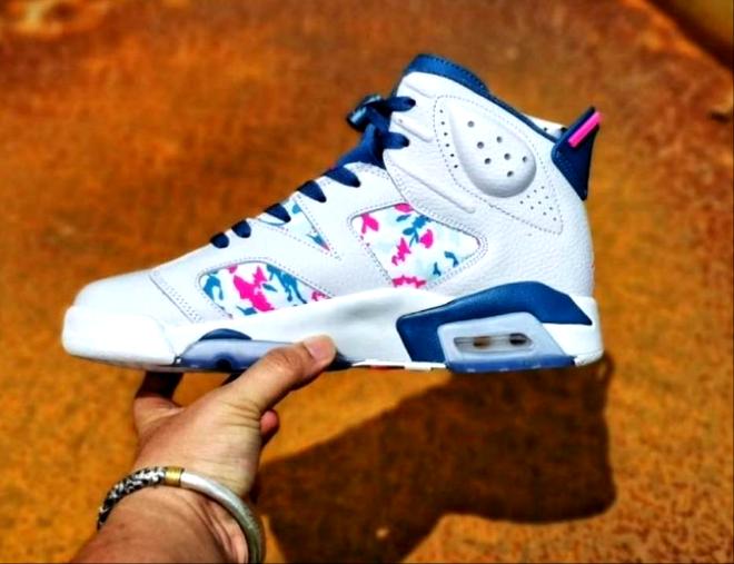 Les baskets Air Jordan 6 offrent un style emblématique  performance remarquable.
design distinctif matériaux. Baskets pas Cher. Le moins cher.