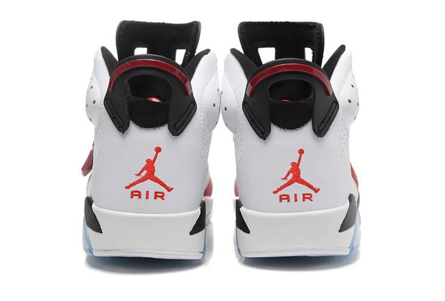 Les baskets Air Jordan 6 offrent un style emblématique  performance remarquable.
design distinctif matériaux. Baskets pas Cher. Le moins cher.