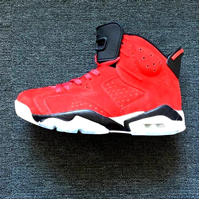 Les baskets Air Jordan 6 offrent un style emblématique  performance remarquable.
design distinctif matériaux. Baskets pas Cher. Le moins cher.