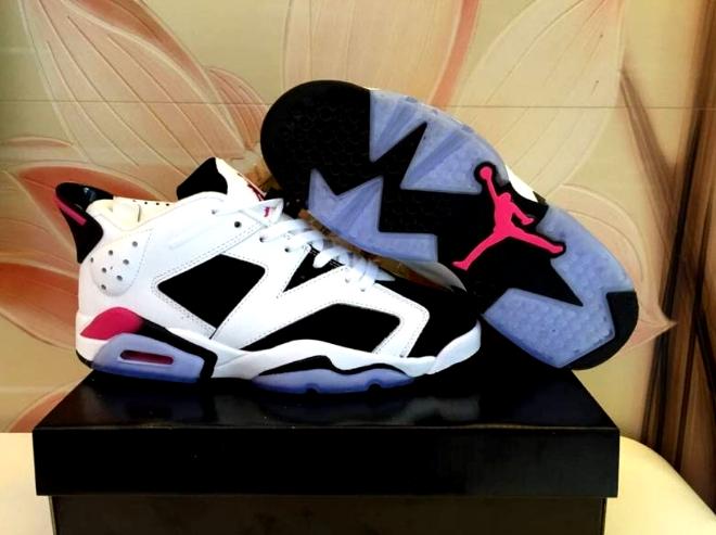 Les baskets Air Jordan 6 offrent un style emblématique  performance remarquable.
design distinctif matériaux. Baskets pas Cher. Le moins cher.