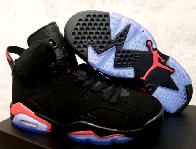 Les baskets Air Jordan 6 offrent un style emblématique  performance remarquable.
design distinctif matériaux. Baskets pas Cher. Le moins cher.