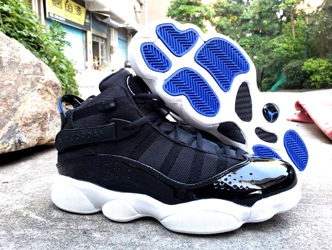 Les baskets Air Jordan 6 offrent un style emblématique performance remarquable.
design distinctif matériaux. Baskets pas Cher. Le moins cher.