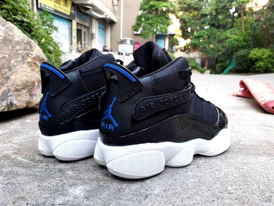 Les baskets Air Jordan 6 offrent un style emblématique performance remarquable.
design distinctif matériaux. Baskets pas Cher. Le moins cher.