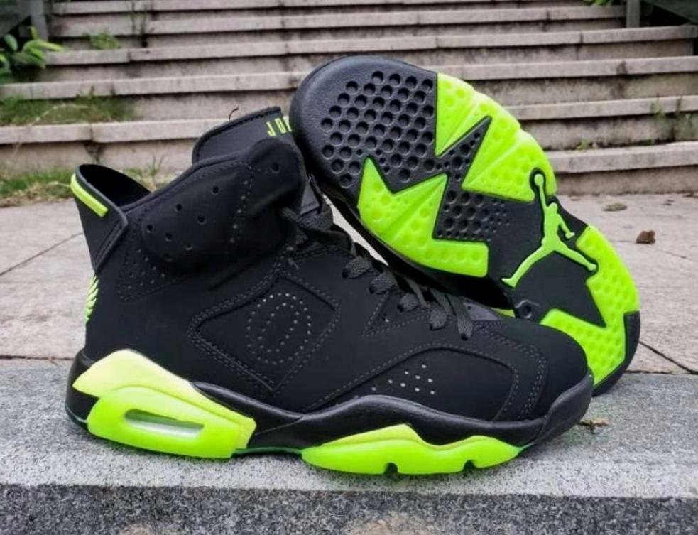 Les baskets Air Jordan 6 offrent un style emblématique  performance remarquable.
design distinctif matériaux. Baskets pas Cher. Le moins cher.