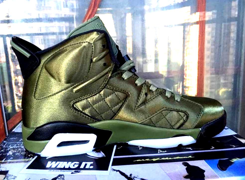 Les baskets Air Jordan 6 offrent un style emblématique  performance remarquable.
design distinctif matériaux. Baskets pas Cher. Le moins cher.