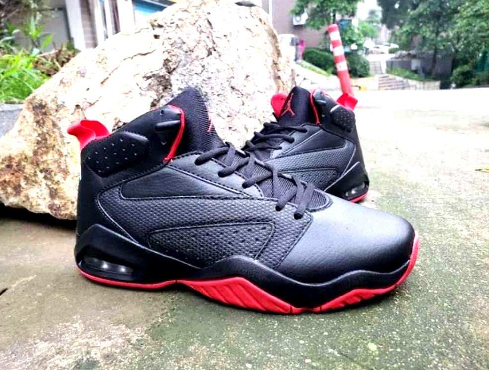 Les baskets Air Jordan 6 offrent un style emblématique  performance remarquable.
design distinctif matériaux. Baskets pas Cher. Le moins cher.