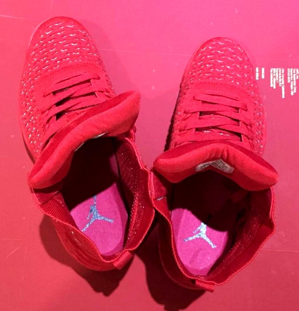 Les baskets Air Jordan 6 offrent un style emblématique  performance remarquable.
design distinctif matériaux. Baskets pas Cher. Le moins cher.