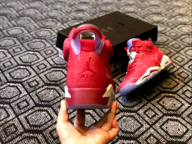 Les baskets Air Jordan 6 offrent un style emblématique  performance remarquable.
design distinctif matériaux. Baskets pas Cher. Le moins cher.