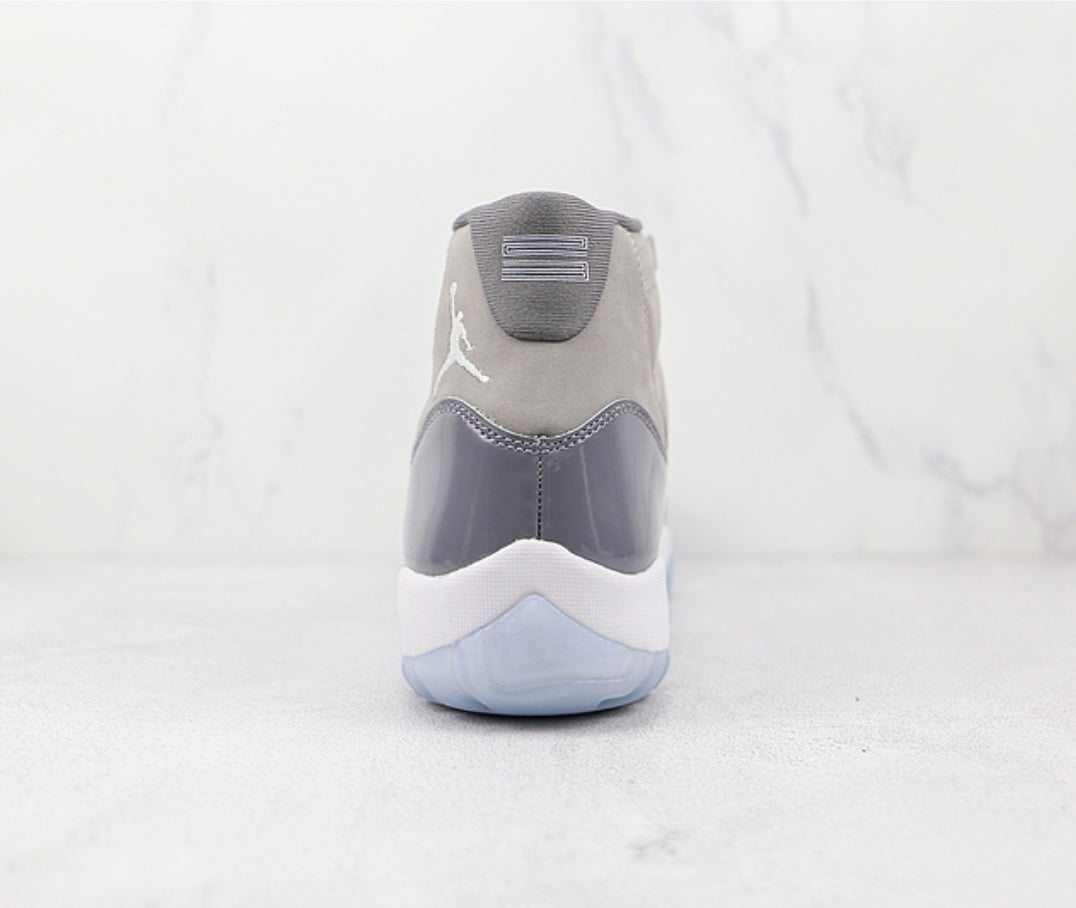 Les baskets Air Jordan 11 offrent un style légendaire et une performance exceptionnelle.design unique
Pas Cher. moin cher.
