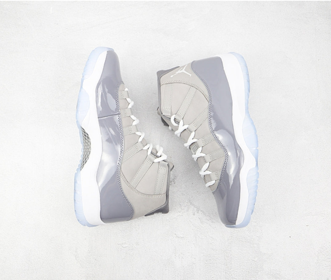 Les baskets Air Jordan 11 offrent un style légendaire et une performance exceptionnelle.design unique
Pas Cher. moin cher.