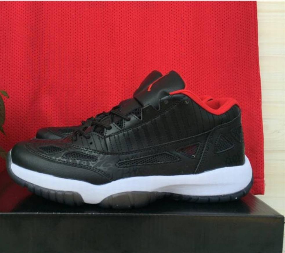 Les baskets Air Jordan 11 offrent un style légendaire et une performance exceptionnelle.design unique
Pas Cher. moin cher.