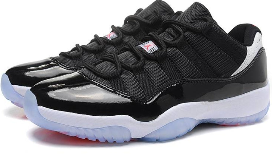 Les baskets Air Jordan 11 offrent un style légendaire et une performance exceptionnelle.design unique
Pas Cher. moin cher.