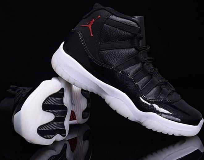 Les baskets Air Jordan 11 offrent un style légendaire et une performance exceptionnelle.design unique
Pas Cher. moin cher.
