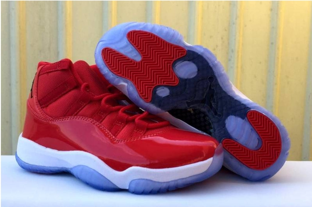 Les baskets Air Jordan 11 offrent un style légendaire et une performance exceptionnelle.design unique
Pas Cher. moin cher.