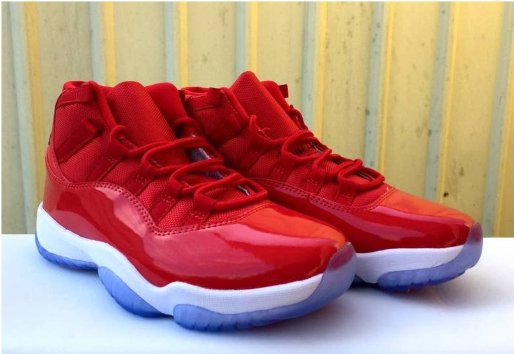 Les baskets Air Jordan 11 offrent un style légendaire et une performance exceptionnelle.design unique
Pas Cher. moin cher.